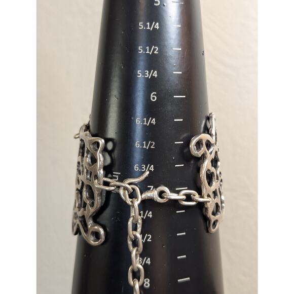 Chunky Modernist Filigree Chain Link Silver Tone Bracelet W/ Hook Clasp - Picture 5 of 6